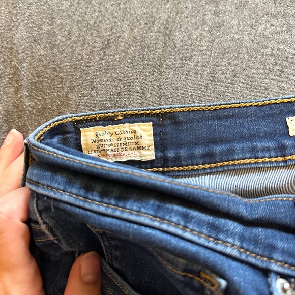 Levi 311 Shaping Skinny Jeans - Picture 3 of 9